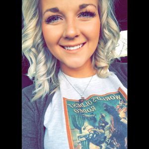 Meet your Posher, Emily